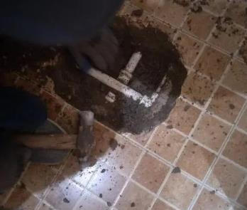 蓬江卫生间漏水维修公司为您分享下卫生间渗水如何处理及注意事项