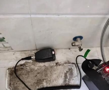 蓬江屋顶漏水维修公司分享下卫生间漏水的危害及解决方法